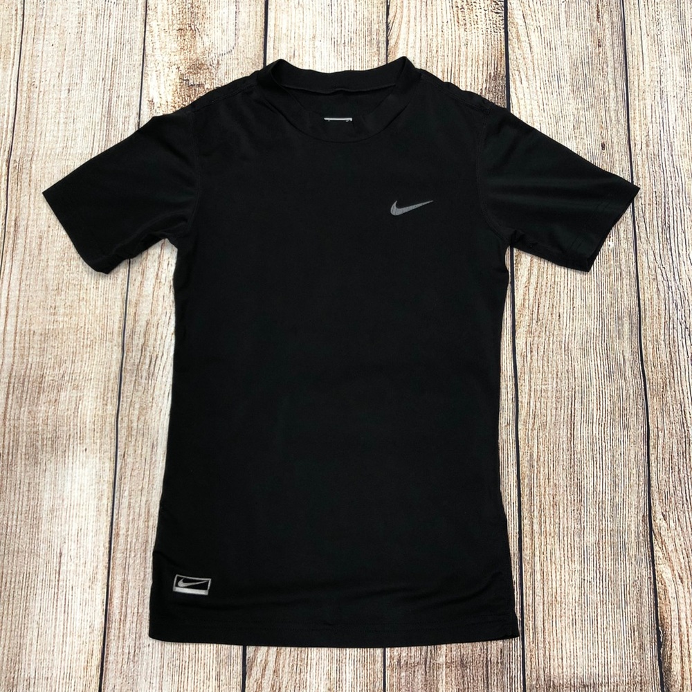 Nike Boy's Short Sleeve Shirt